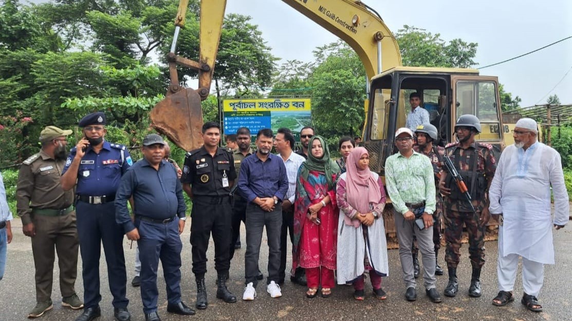 দখলমুক্ত হলো পূর্বাচলের ১৪৪ একর বনভূমি, ১৫৫টি ঘর উচ্ছেদ